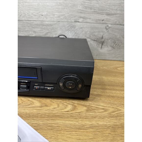 Panasonic Blueline PV-V4611 VCR Omnivision Hi-Fi Stereo VHS Player Remote~Tested - Picture 4 of 9